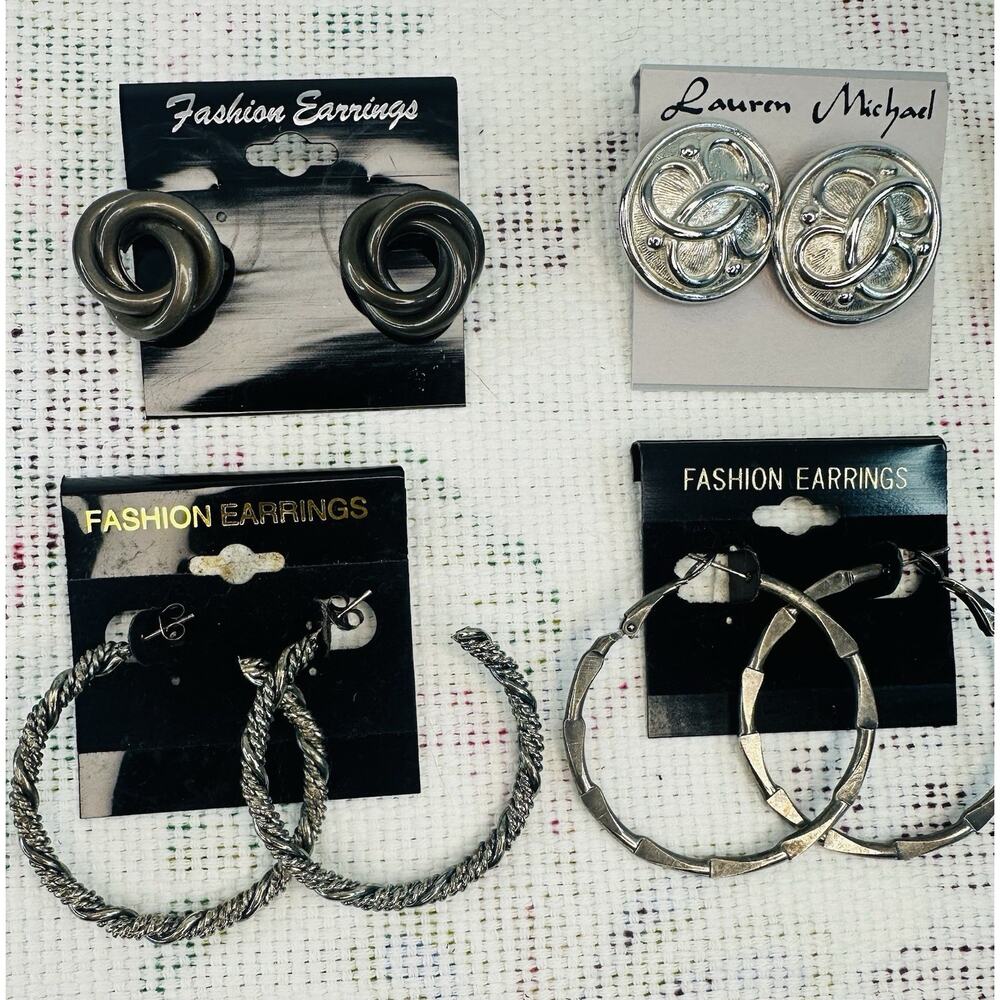 Vntg Lot Of Silver Costume Jewelry 8 Earrings - Picture 3 of 4